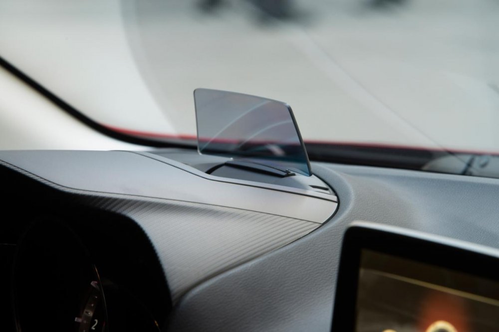 2014-Mazda3-head-up-display.jpg