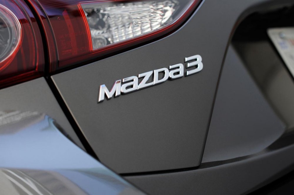 2014-Mazda3-badge (1).jpg