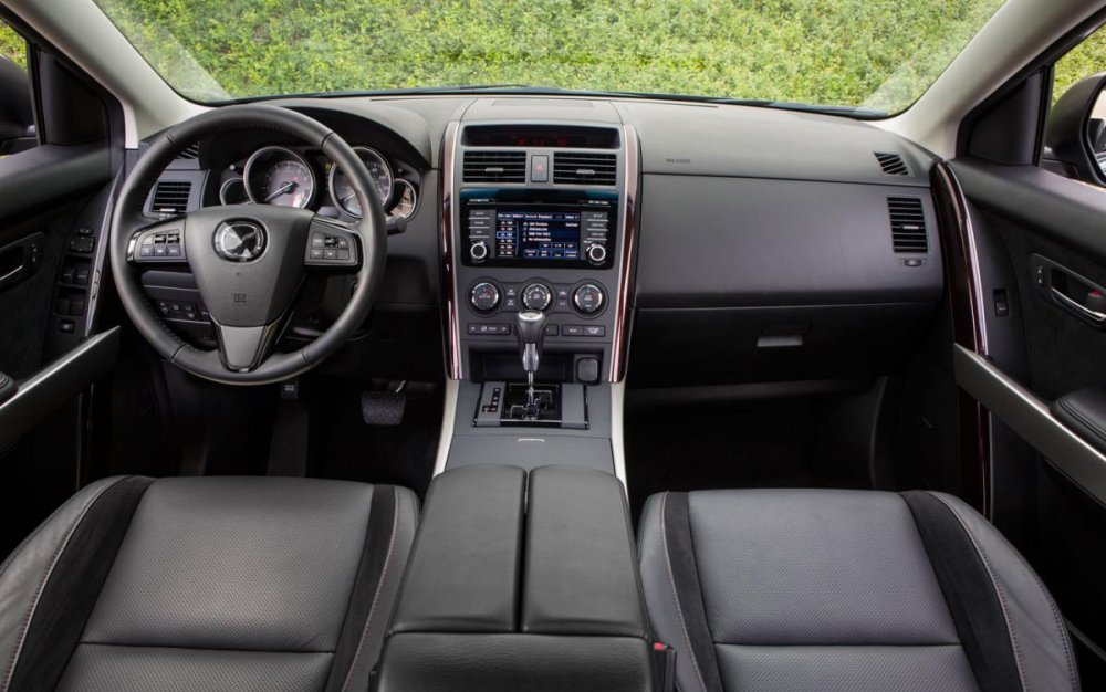 2013-Mazda-CX-9-interior-2.jpg