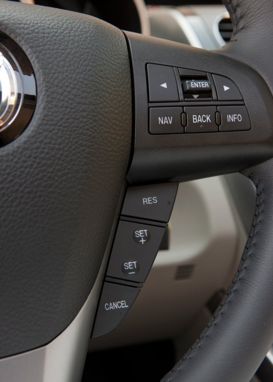 2012-mazda-CX-7-steering-wheel-controls.jpg
